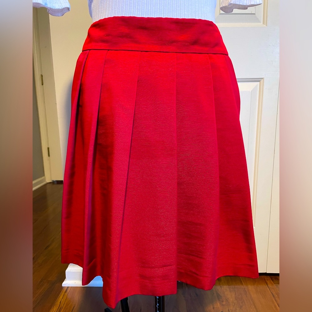 Vibrant Ann Taylor Pleated Skirt